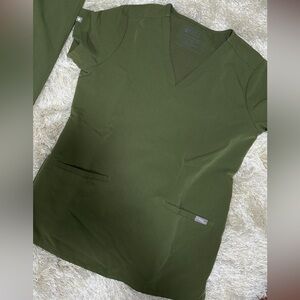 FIGS SCRUB TOP. LIMITED EDITION COLOR